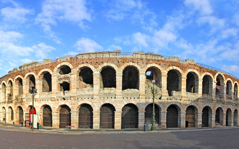 FIUMI, BORGHI E CITTÀ